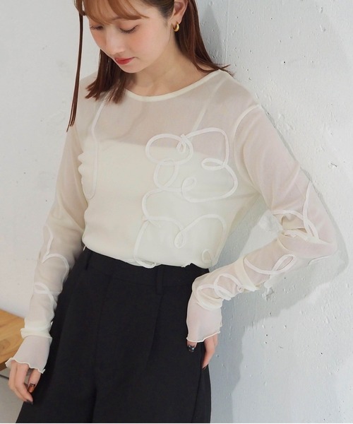 tiptop(ティップトップ)の「コード刺繍シアーロンT(Tシャツ/カットソー・レディース・ブラック/アイボリー/チャコールグレー・FREE)」の4枚目の写真