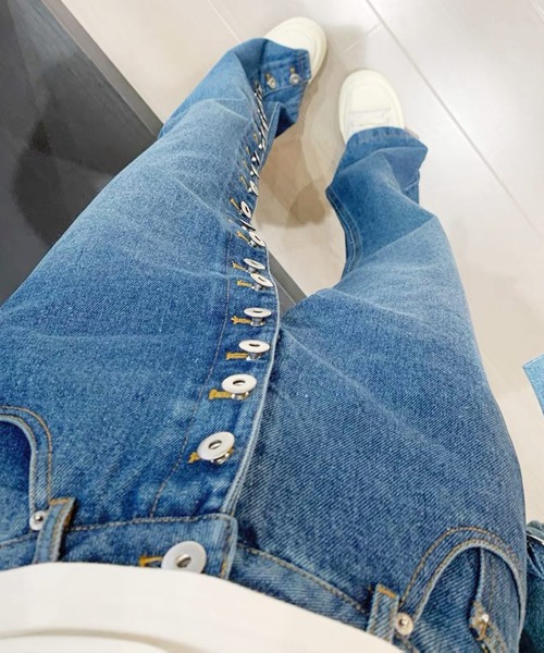 frunco（フランコ）の「【ZOZO限定】ドーナツ牡丹デザインデニムパンツ（デニムパンツ・レディース・ブルー・MEDIUM）」の10枚目の写真