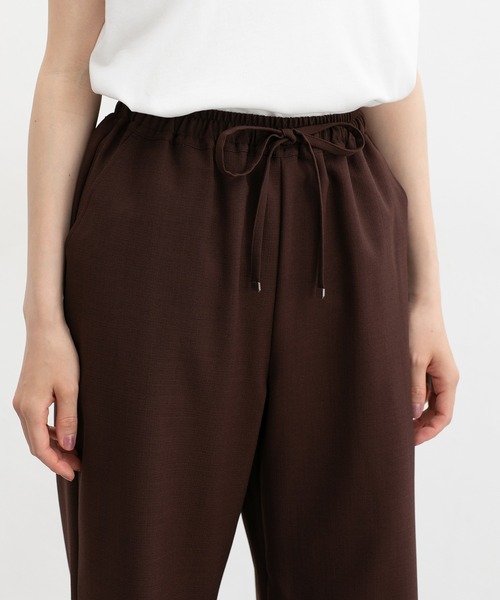 Honeys（ハニーズ）の「イージーストレートパンツ（スラックス・レディース・ネイビー/グリーン/ブラック/ライトベージュ/ブルー/ボルドー・L/LL/M/S）」の13枚目の写真