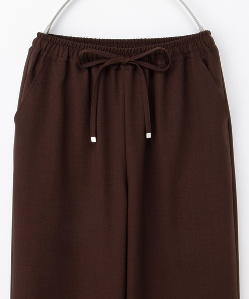 Honeys（ハニーズ）の「イージーストレートパンツ（スラックス・レディース・ネイビー/グリーン/ブラック/ライトベージュ/ブルー/ボルドー・L/LL/M/S）」の17枚目の写真