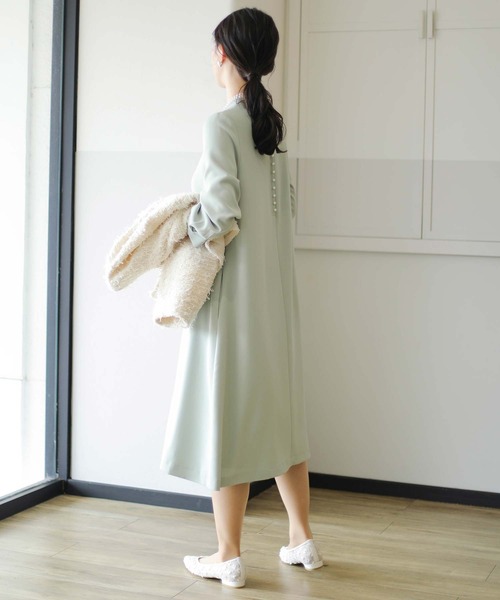 Gready Brilliant(グレディブリリアン)の「バックパールクルーネックAラインフレア(ワンピース・レディース・ブラック/イエロー系その他・FREE)」の10枚目の写真