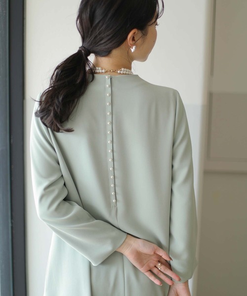 Gready Brilliant(グレディブリリアン)の「バックパールクルーネックAラインフレア(ワンピース・レディース・ブラック/イエロー系その他・FREE)」の15枚目の写真