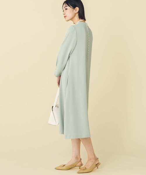 Gready Brilliant(グレディブリリアン)の「バックパールクルーネックAラインフレア(ワンピース・レディース・ブラック/イエロー系その他・FREE)」の21枚目の写真