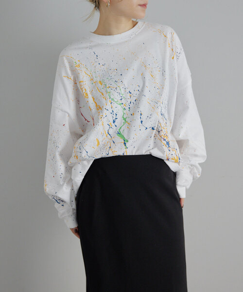 ear PAPILLONNER（イアパピヨネ）の「《綿100％》ペイントトップス/ロンT【SUM1 STYLE(スミスタイル)】（Tシャツ/カットソー・レディース・ブラック/ホワイト・FREE）」の2枚目の写真