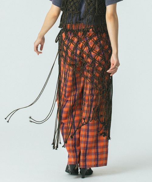 ROSE BUD(ローズバッド)の「MACRAME SKIRT(スカート・レディース・ホワイト/ブラック・ONE SIZE)」の3枚目の写真