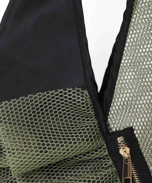 OUTDOOR PRODUCTS(アウトドアプロダクツ)の「【RISLEY×OUTDOOR PRODUCTS】トライアングルフリルメッシュBAG(トートバッグ・レディース・ベージュ系その他/イエロー×グレー/ブラック×カーキ・FREE)」の14枚目の写真