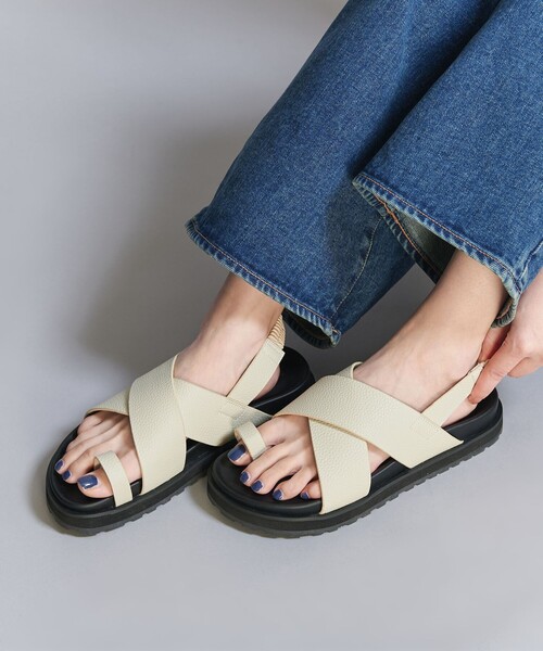 BEAUTY&YOUTH UNITED ARROWS(ビューティーアンドユースユナイテッドアローズ)の「ビッグクロス バックストラップ サンダル(サンダル・レディース・オフホワイト/ブラック/ブラウン・38/36/37)」の15枚目の写真