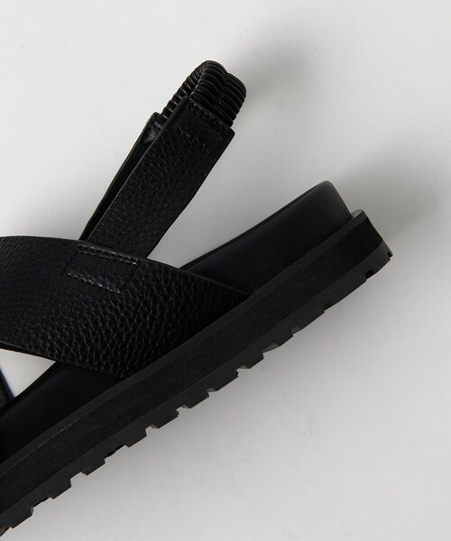 BEAUTY&YOUTH UNITED ARROWS(ビューティーアンドユースユナイテッドアローズ)の「ビッグクロス バックストラップ サンダル(サンダル・レディース・オフホワイト/ブラック/ブラウン・38/36/37)」の8枚目の写真