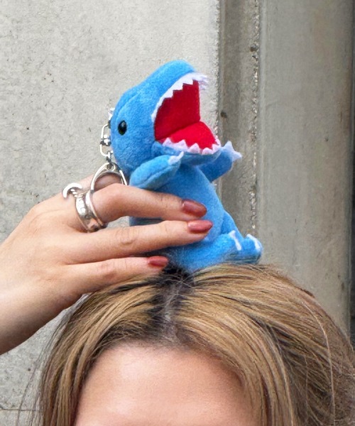 DOUBLE NAME（ダブルネーム）の「【m:rex】ぬいぐるみキーホルダー（キーホルダー・レディース・グリーン/ピンク/ブルー/レッド/イエロー/パープル・FREE）」の19枚目の写真