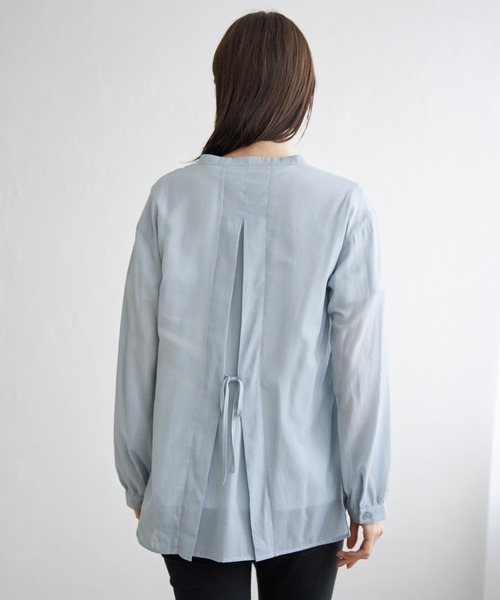 ikka（イッカ）の「【雑誌InRed5月号掲載】シアーバックリボンブラウス（シャツ/ブラウス・レディース・ライトイエロー/チャコールグレー/ダークベージュ/ミント/オフホワイト/スカイブルー・L/M/S）」の10枚目の写真