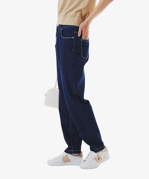 LACOSTE（ラコステ）の「プレーンデニム テーパードパンツ（デニムパンツ・レディース・ブルー/ネイビー・36/34/40/38）」の10枚目の写真