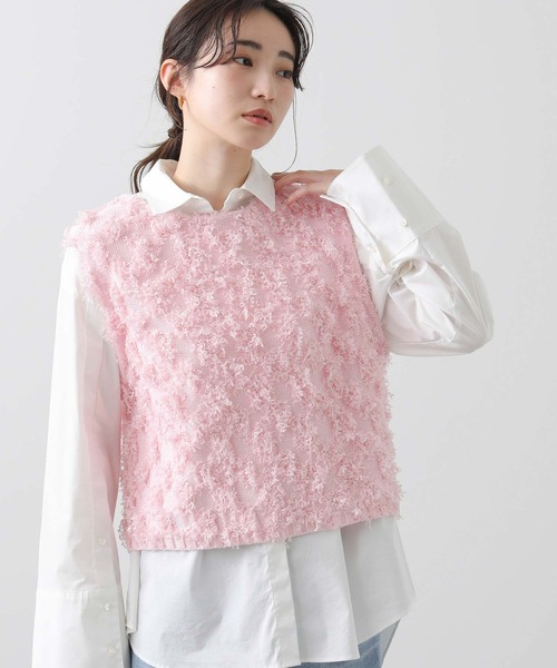 Gready Brilliant(グレディブリリアン)の「フリンジ編ボートネックベスト(ニット/セーター・レディース・ピンク/オフホワイト・FREE)」の1枚目の写真