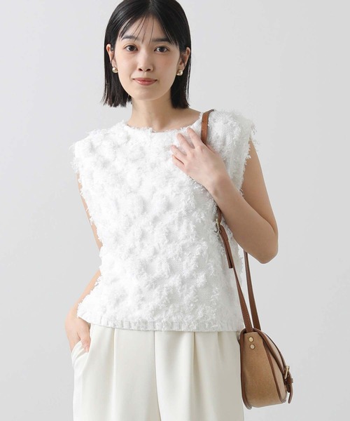 Gready Brilliant(グレディブリリアン)の「フリンジ編ボートネックベスト(ニット/セーター・レディース・ピンク/オフホワイト・FREE)」の7枚目の写真