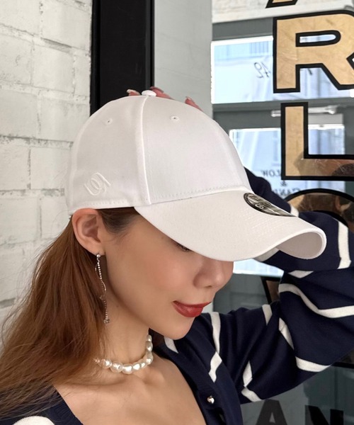 NEW ERA(ニューエラ)の「【NEWERA】9FORTYサイドロゴキャップ(キャップ・レディース・オフホワイト/ブラック/ベージュ・FREE)」の2枚目の写真