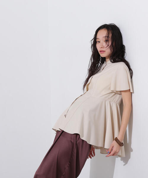 N.（N. Natural Beauty Basic）（エヌエヌナチュラルビューティーベーシック）の「フレアスリーブペプラムブラウス（シャツ/ブラウス・レディース・ベージュ/ブラウン/ライトグリーン・MEDIUM）」の14枚目の写真