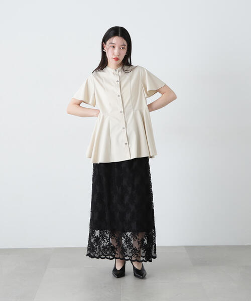 N.（N. Natural Beauty Basic）（エヌエヌナチュラルビューティーベーシック）の「フレアスリーブペプラムブラウス（シャツ/ブラウス・レディース・ベージュ/ブラウン/ライトグリーン・MEDIUM）」の4枚目の写真