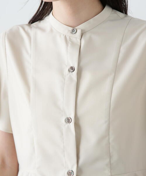 N.（N. Natural Beauty Basic）（エヌエヌナチュラルビューティーベーシック）の「フレアスリーブペプラムブラウス（シャツ/ブラウス・レディース・ベージュ/ブラウン/ライトグリーン・MEDIUM）」の22枚目の写真