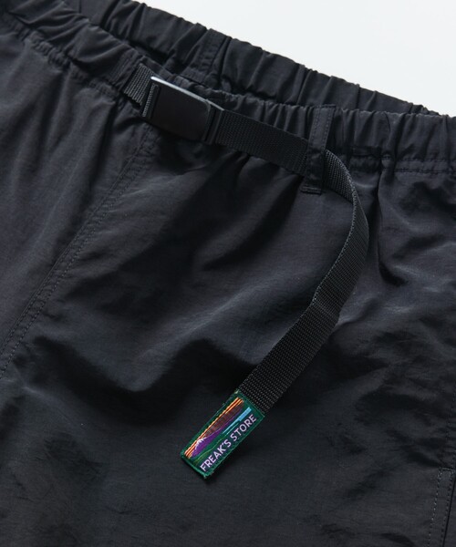 FREAK'S STORE(フリークスストア)の「限定展開 クライミング ナイロン イージー ショーツ(その他パンツ・メンズ・ベージュ/ブラック系その他2/グレー系その他/ブラック系その他/チャコールグレー/オリーブ/ブラック/カモフラージュ/パープル/レオパード・SMALL/LARGE/MEDIUM)」の14枚目の写真
