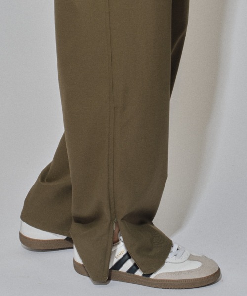 yae(ヤエ)の「Short sleeve jumpsuit / ショートスリーブジャンプスーツ(つなぎ/オールインワン・レディース・ブラック/カーキ・38/36/34)」の8枚目の写真