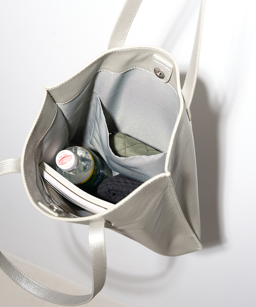 collex（コレックス）の「シュリンクレザートートバッグ（トートバッグ・レディース・ブラック/オフホワイト/シルバー/グレー・フリー）」の6枚目の写真