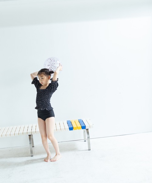 LOWRYS FARM(ローリーズファーム)の「シャーリングパフSWIM 323896(水着・キッズ・ピンク/グリーン/ブラック・130cm/120cm/110cm)」の4枚目の写真