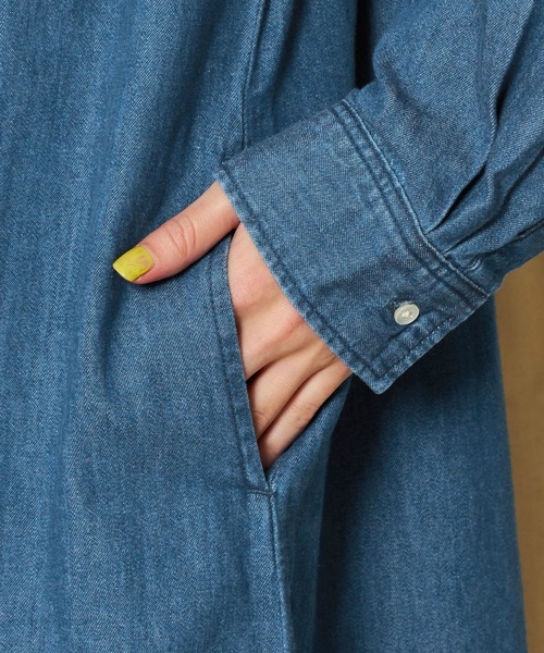 Lee(リー)の「Lee/リー DUNGAREES ワークデニムシャツドレス/ルーズシルエット/シャツワンピース/デニムワンピース/デニムシャツ(シャツワンピース・レディース・ブルー/ライトインディゴブルー・MEDIUM)」の11枚目の写真