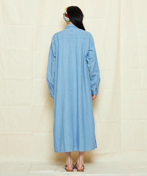 Lee(リー)の「Lee/リー DUNGAREES ワークデニムシャツドレス/ルーズシルエット/シャツワンピース/デニムワンピース/デニムシャツ(シャツワンピース・レディース・ブルー/ライトインディゴブルー・MEDIUM)」の15枚目の写真