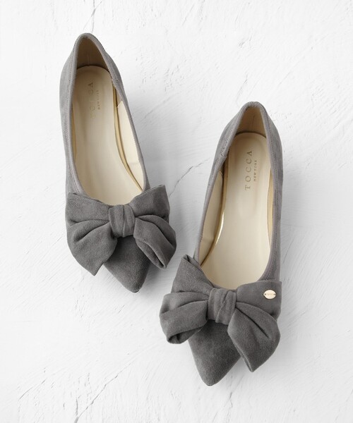 TOCCA(トッカ)の「RIBBON KNOT PUMPS パンプス(パンプス・レディース・ブラック系/ライトグレー系・39/38/37/36/35)」の5枚目の写真