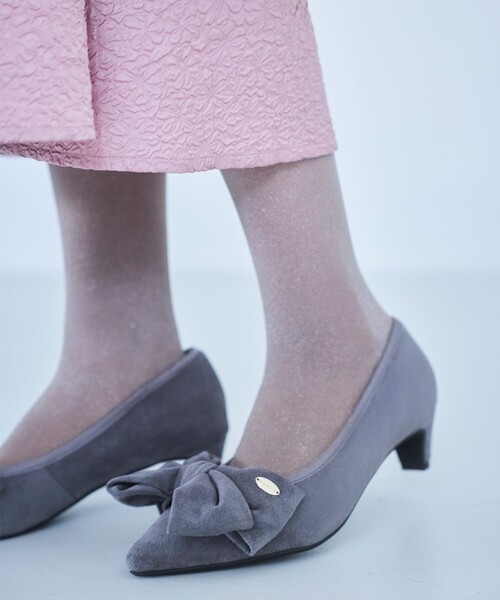 TOCCA(トッカ)の「RIBBON KNOT PUMPS パンプス(パンプス・レディース・ブラック系/ライトグレー系・39/38/37/36/35)」の6枚目の写真