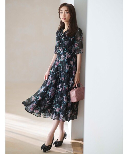 TOCCA(トッカ)の「RIBBON KNOT PUMPS パンプス(パンプス・レディース・ブラック系/ライトグレー系・39/38/37/36/35)」の13枚目の写真