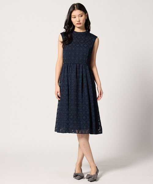 TOCCA(トッカ)の「RIBBON KNOT PUMPS パンプス(パンプス・レディース・ブラック系/ライトグレー系・39/38/37/36/35)」の16枚目の写真