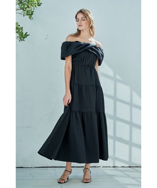 Estella.K(エステラケー)の「Fiona Long Dress オフショルドットケープドレス(ワンピース・レディース・ブラック/ホワイト・FREE)」の15枚目の写真
