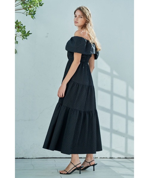 Estella.K(エステラケー)の「Fiona Long Dress オフショルドットケープドレス(ワンピース・レディース・ブラック/ホワイト・FREE)」の17枚目の写真