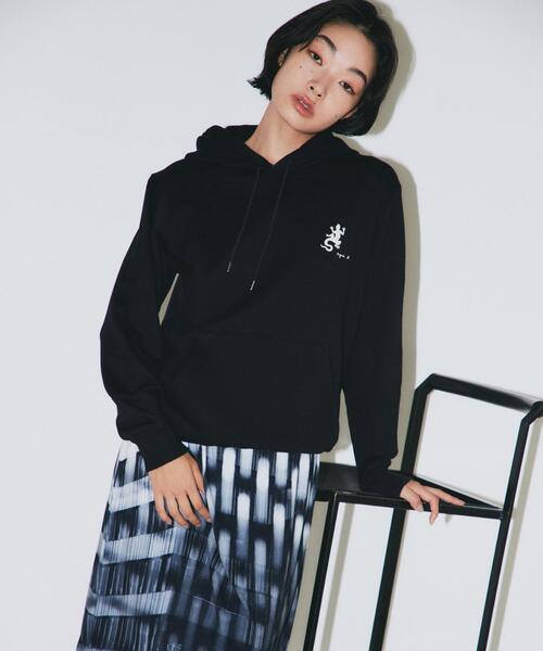 agnes b.(アニエスベー)の「プリント フレンチスリーブ アーティスト ワンピース "Hugo Naccache"(ワンピース・レディース・ブルー系その他・2/1)」の7枚目の写真