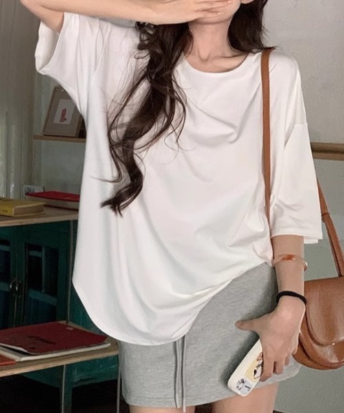 LADY LIKE(レディライク)の「クロスデザイン肌見せTシャツ(Tシャツ/カットソー・レディース・ブラック/グレー/ホワイト・M)」の19枚目の写真