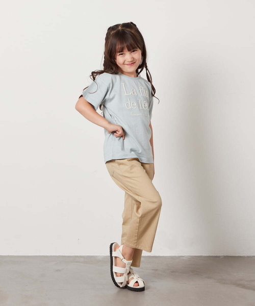 a.v.v（アーヴェヴェ）の「【接触冷感/ジメジメ対策/毛玉になりにくい/安心の綿100％/イージーケア】[100-130]ロゴ刺繍ゆるTシャツ（Tシャツ/カットソー・キッズ・ブラック/ホワイト/ライトピンク/ミント・100/110/120/130）」の16枚目の写真