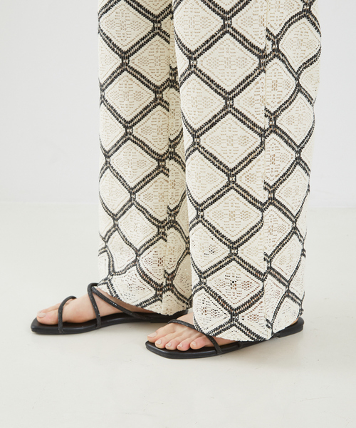 abahouse mavie(アバハウスマヴィ)の「【セットアップ対応】レースイージーストレートパンツ(その他パンツ・レディース・オフホワイト/ブラック・フリー)」の22枚目の写真