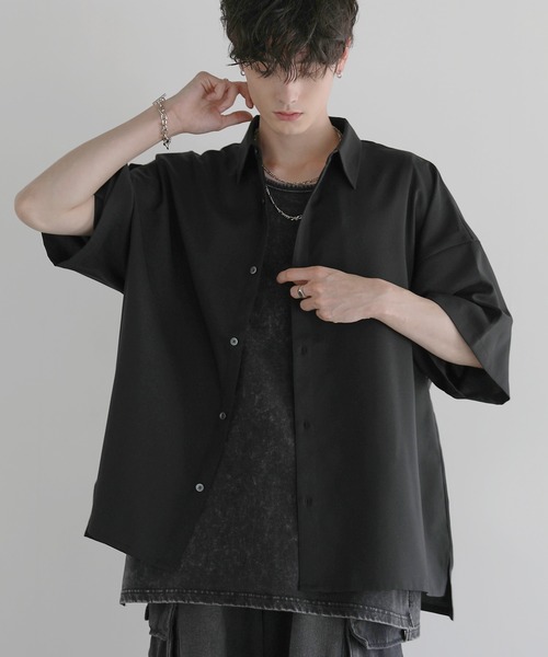 LILL(リル)の「【防シワ】リラクシング半袖レギュラーシャツ(シャツ/ブラウス・メンズ・チャコール/ホワイト/ブラック/ワイン・S/M/L/XL)」の12枚目の写真