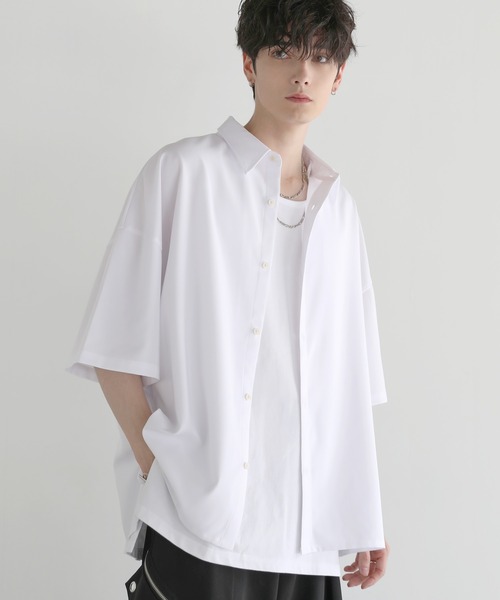 LILL(リル)の「【防シワ】リラクシング半袖レギュラーシャツ(シャツ/ブラウス・メンズ・チャコール/ホワイト/ブラック/ワイン・S/M/L/XL)」の21枚目の写真