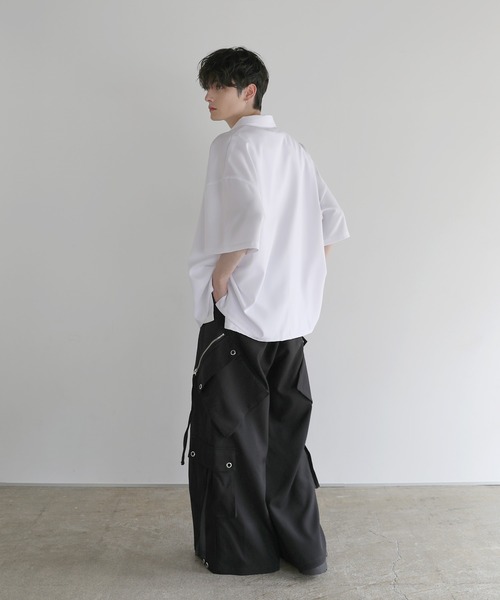 LILL(リル)の「【防シワ】リラクシング半袖レギュラーシャツ(シャツ/ブラウス・メンズ・チャコール/ホワイト/ブラック/ワイン・S/M/L/XL)」の5枚目の写真