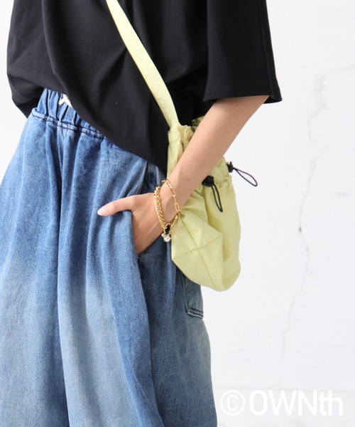 antiqua（アンティカ）の「裾ドロストデザインデニムバルーンパンツ（デニムパンツ・レディース・ブルー系その他・ONESIZE）」の4枚目の写真