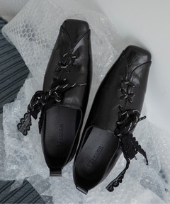 セール】FLOWER EMBELUSHED SNEAKER（スニーカー）｜CECILIE