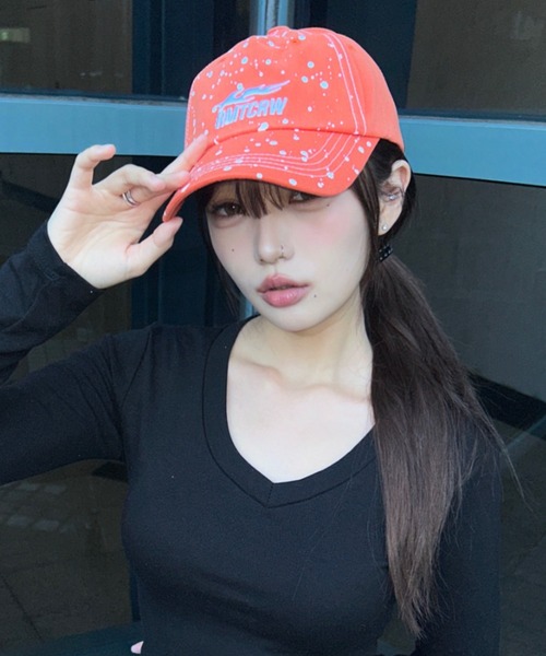 ROMANTIC CROWN（ロマンティッククラウン）の「A'GEM/9 × .kom 『ROMANTIC CROWN/ロマンティック クラウン』 SPLASH PAINTING BALL CAP/スプラッシュペインティングボールキャップ（キャップ・メンズ・ブラック/チャコールグレー/オレンジ/グリーン・FREE）」の18枚目の写真