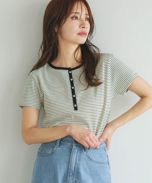 mysty woman（ミスティウーマン）の「［追加1］【WEB限定】無地＆ボーダー/ヘンリーネック半袖Tシャツ  499729（Tシャツ/カットソー・レディース・ブラック/ネイビー/ブラウン/グレー/オフホワイト/カーキ/ピンク/ホワイト系その他・FREE）」の3枚目の写真