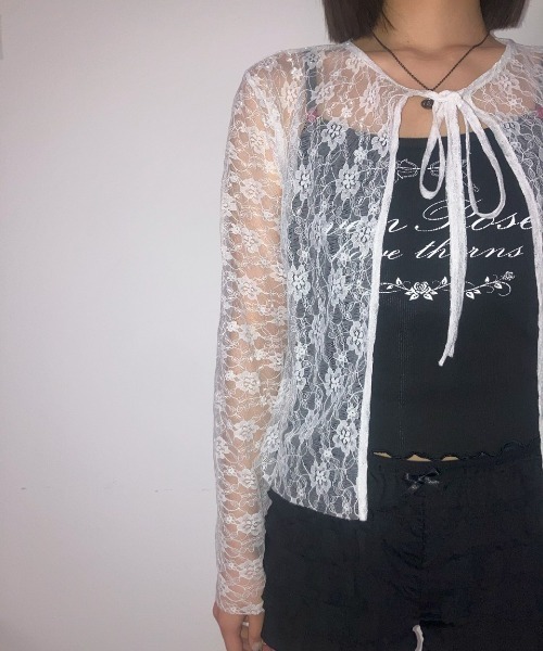 .KOM(ドットコム)の「A'GEM/9 × .kom 『.KOM/ドットケーオーエム』 レースボレロ(カーディガン/ボレロ・レディース・アイボリー/ブラック・FREE)」の4枚目の写真