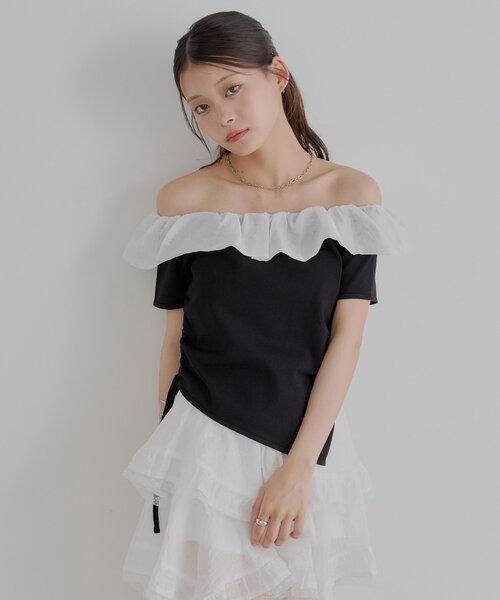 maison de Dolce. バルーンギャザードッキングニット　black セール】バック裾ラッフルドッキングニット（ニット/セーター