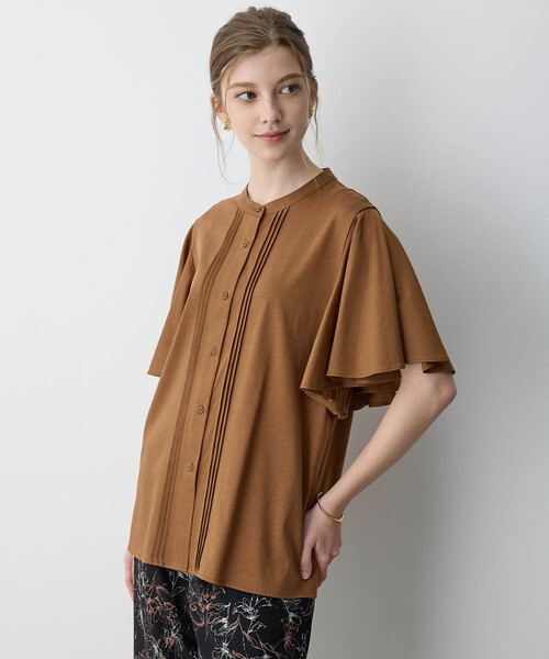 LE SOUK HOLIDAY(ルスークホリデー)の「2025年春夏【接触冷感】EASY ELEGANCEフリルブラウス(Tシャツ/カットソー・レディース・オフホワイト/ブラック/ブラウン・L/M)」の4枚目の写真