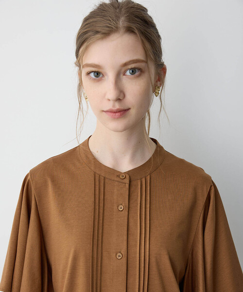 LE SOUK HOLIDAY(ルスークホリデー)の「2025年春夏【接触冷感】EASY ELEGANCEフリルブラウス(Tシャツ/カットソー・レディース・オフホワイト/ブラック/ブラウン・L/M)」の14枚目の写真