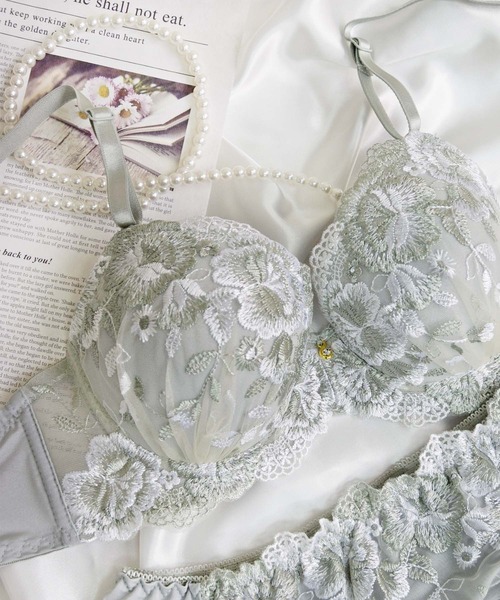 ☆韓国の人気☆【GLOWNY】☆FLORAL LACE BA.G☆関税込☆ Feminine Style】キュートなローズフラワー刺繍+脇高設計！大人