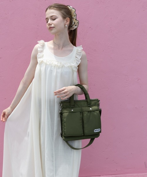 OUTDOOR PRODUCTS（アウトドアプロダクツ）の「【OUTDOOR PRODUCTS】別注 2WAY HELMET BAG ヘルメットバッグ（ショルダーバッグ・レディース・ブラック/カーキ/グレー・FREE）」の11枚目の写真